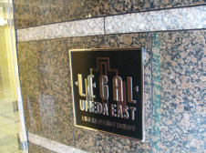 �{�H/������